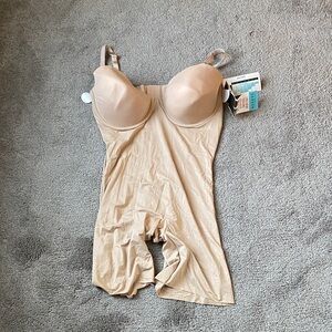 Assets by Spanx Tan Strapless Cupped Shaping Bodysuit SIZE 1X